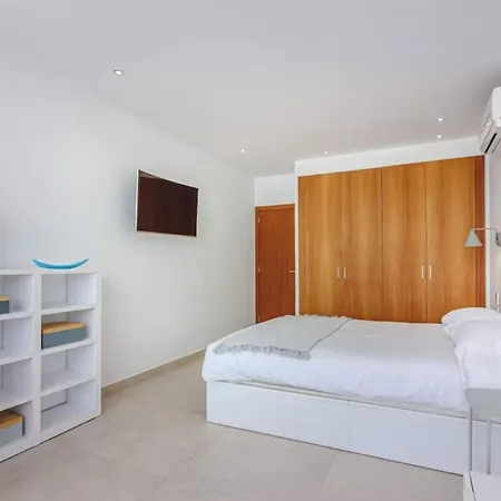 Sunset House-privated Pool Διαμέρισμα